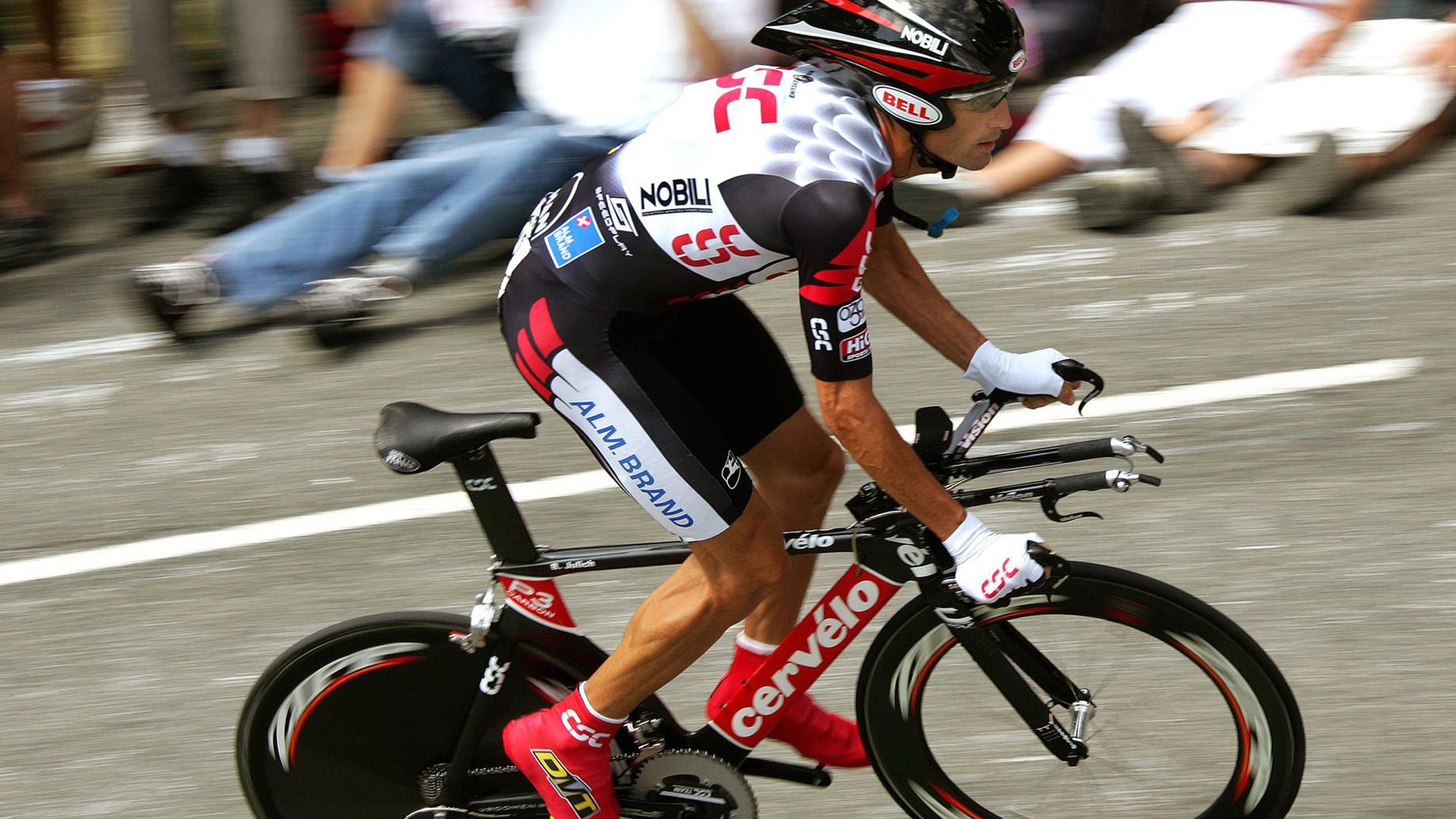 开云体育app-拜仁关键战突围莱比锡红牛，李刚仁表现堪称教科书